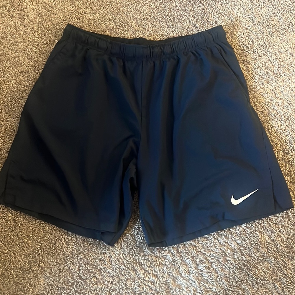 Nike Men's Dri-Fit 9in Woven Training Shorts